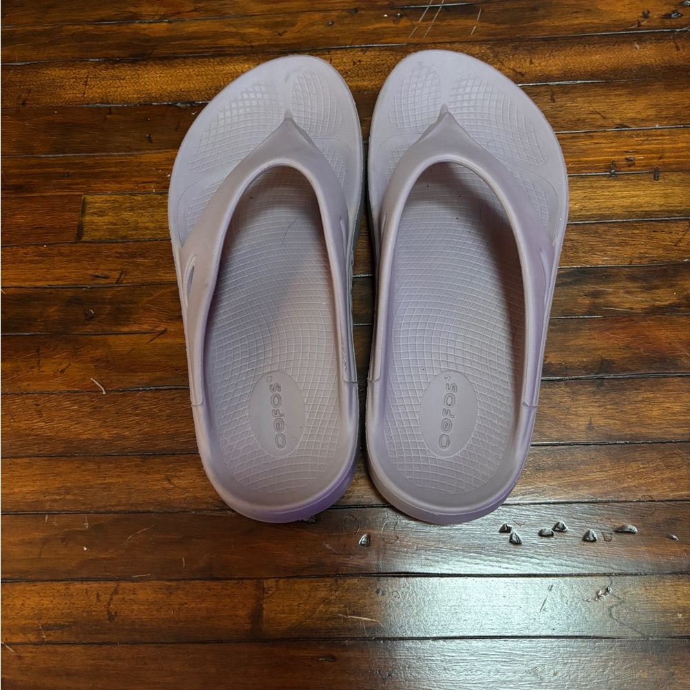OOFOS Lilac Sandals Size 41